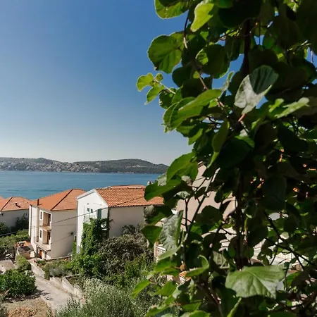 Vesna&ivan Apartament Trogir