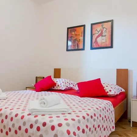 Vesna&ivan Apartament Trogir